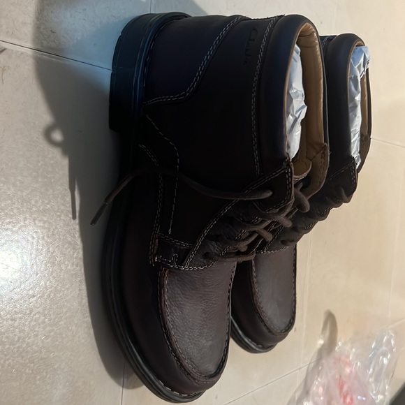 Clarks boots full grain new with box - Picture 2 of 7